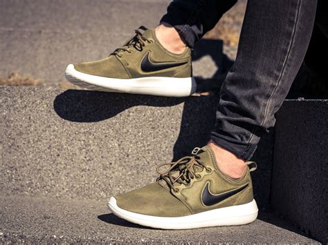 nike roshe two fake